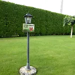 Napfeny Es Vendeghaz 公寓