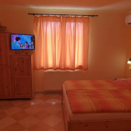Apartment Napfeny Es Vendeghaz Egerszalok