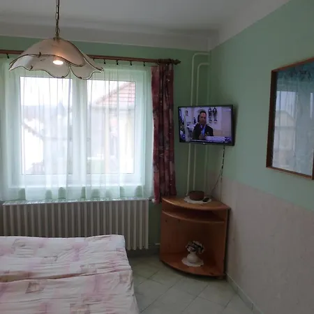 Napfeny Es Vendeghaz Apartment Egerszalok