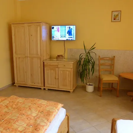 Apartment Napfeny Es Vendeghaz