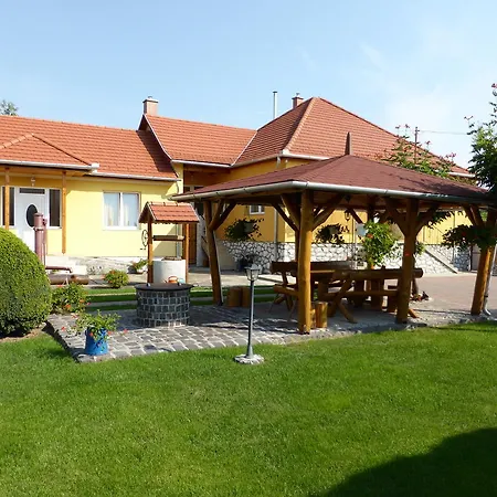 Apartment Napfeny Es Vendeghaz Egerszalok