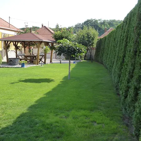 Apartament Napfeny Es Vendeghaz