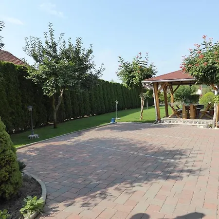 Napfeny Es Vendeghaz Apartament Egerszalók