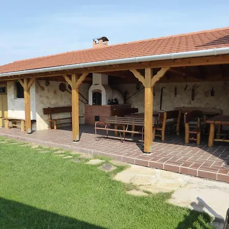 Napfény és Appartamento *