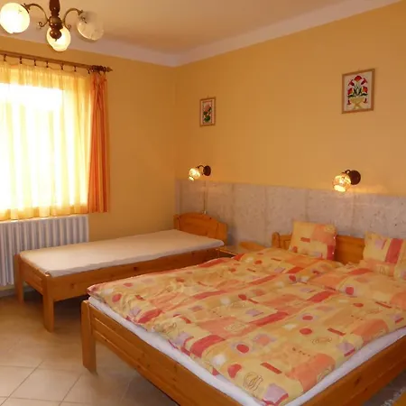 Napfeny Es Vendeghaz Apartment Egerszalok