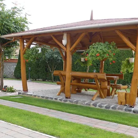 Apartament Napfeny Es Vendeghaz *