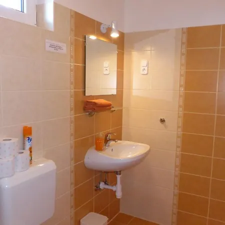 Napfeny Es Vendeghaz Apartment Egerszalok