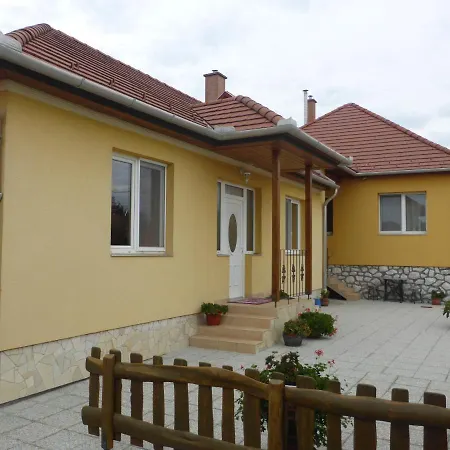 Apartment Napfeny Es Vendeghaz Egerszalok